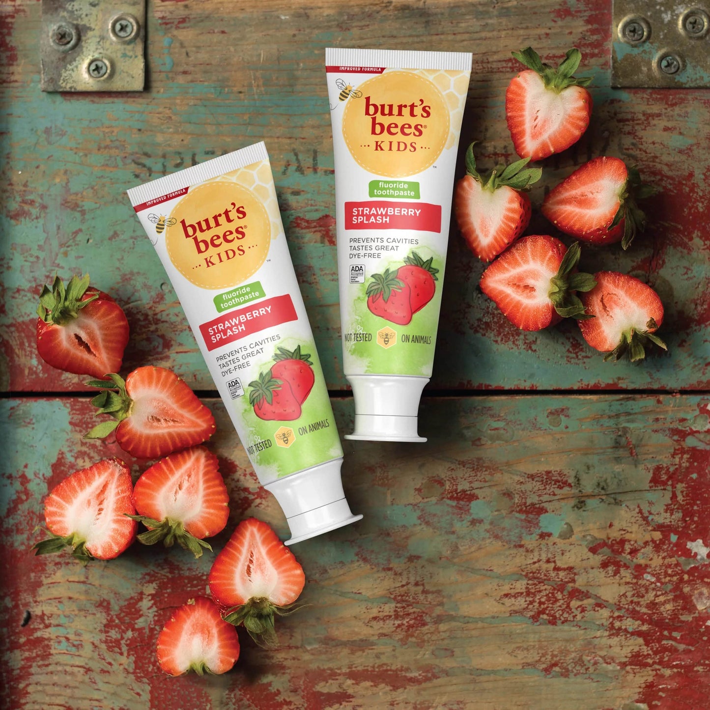 Burt's Bees kids Dentifrice Fluoride Toothpaste Strawberry Splash